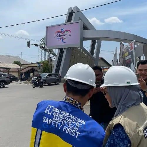 Anggota DPRD Berau M Ichsan Rapi meminta pemerintah meningkatkan kualitas pembangunan infrastruktur.