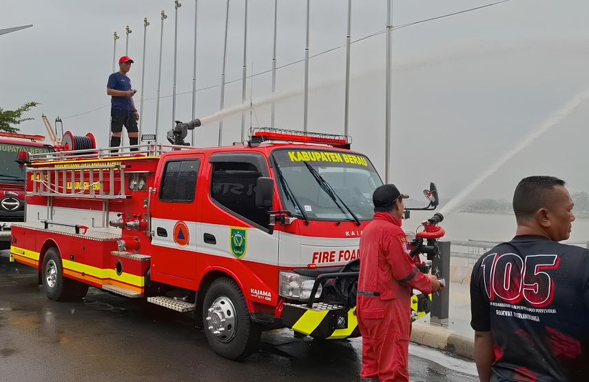 Anggota Komisi I DPRD Berau, Feri Kombong menyarankan untuk membentuk Satgas untuk menutupi keterbatasan personel ketika terjadi penanggulangan bencana.